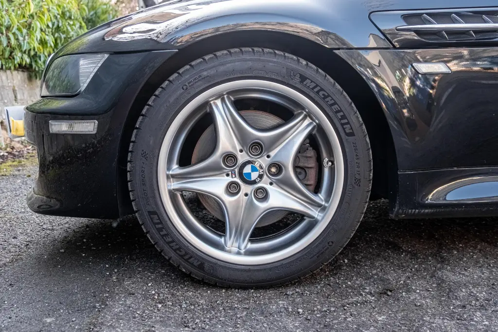 20250314_BMW_Z3M_COUPE_006.webp