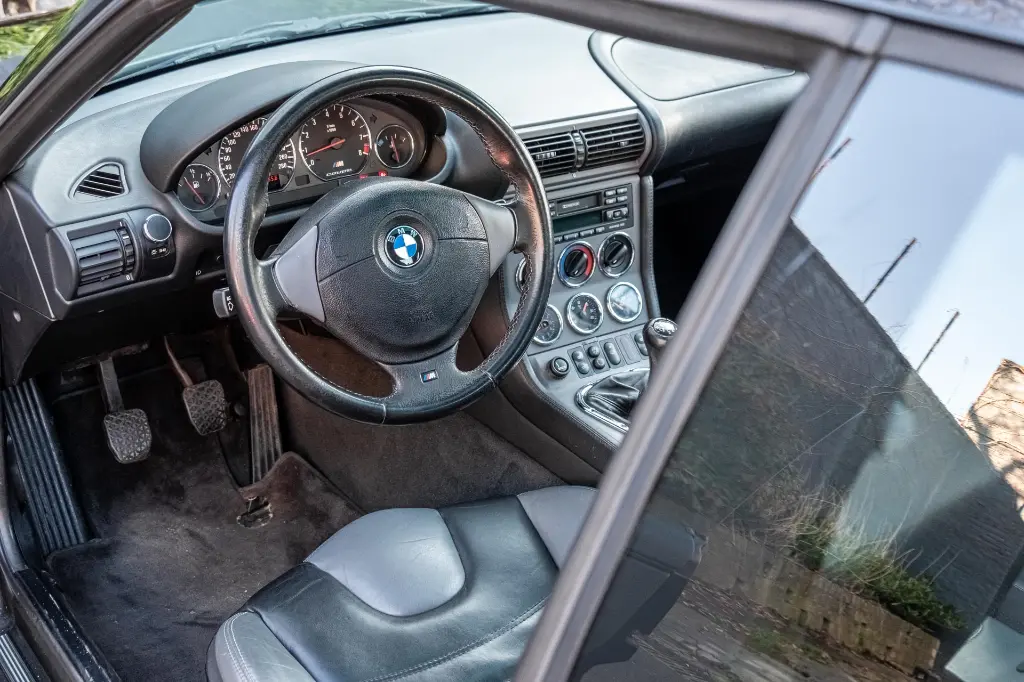 20250314_BMW_Z3M_COUPE_010.webp