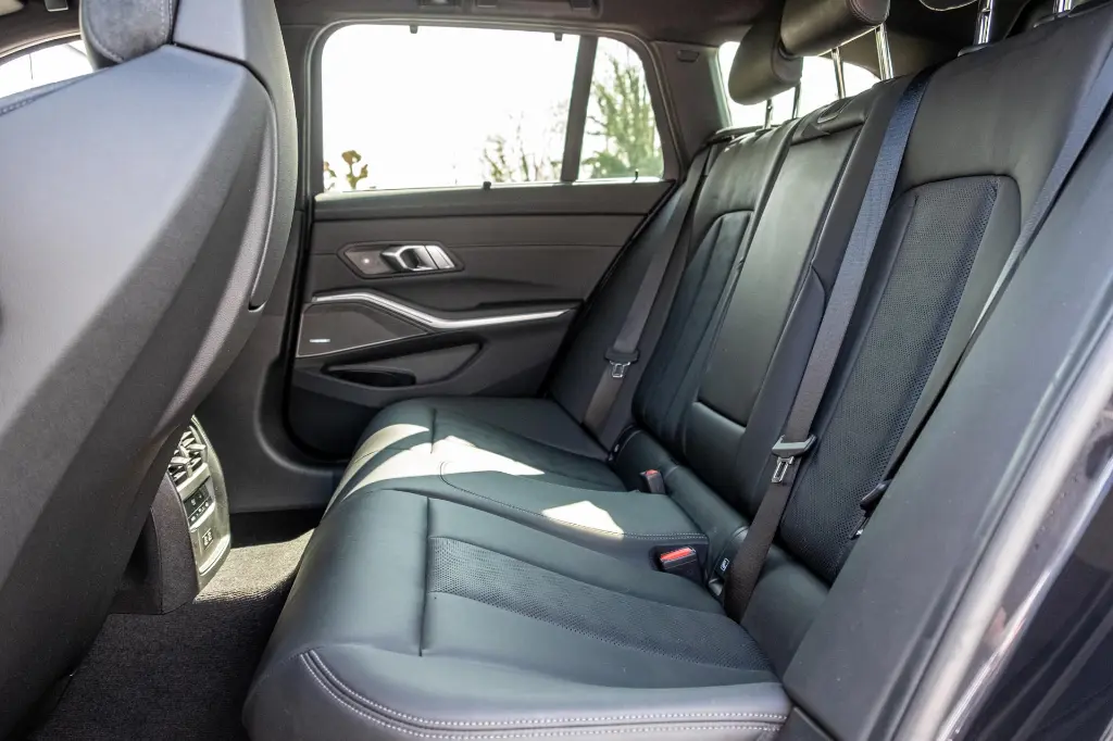 20250327_BMW_M3_TOURING_009.webp