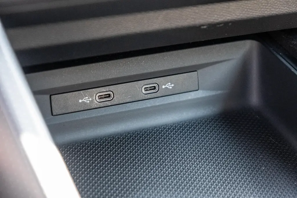 20240325_SEAT_LEON_022.webp