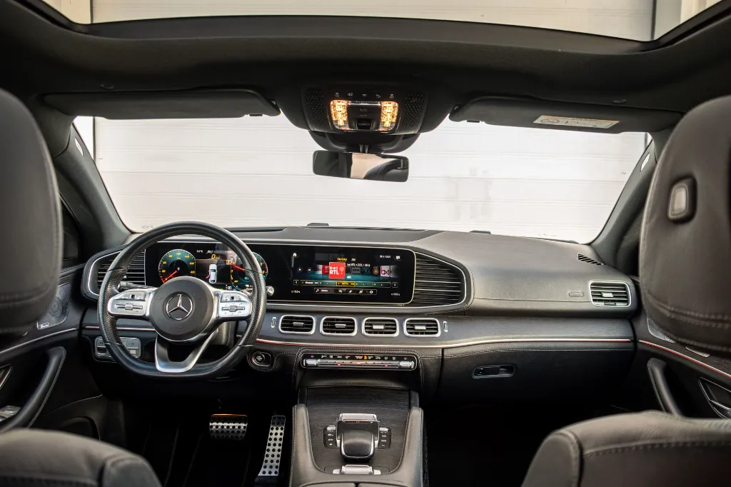 20260102_MERCEDES_GLE350_COUPE_007.webp