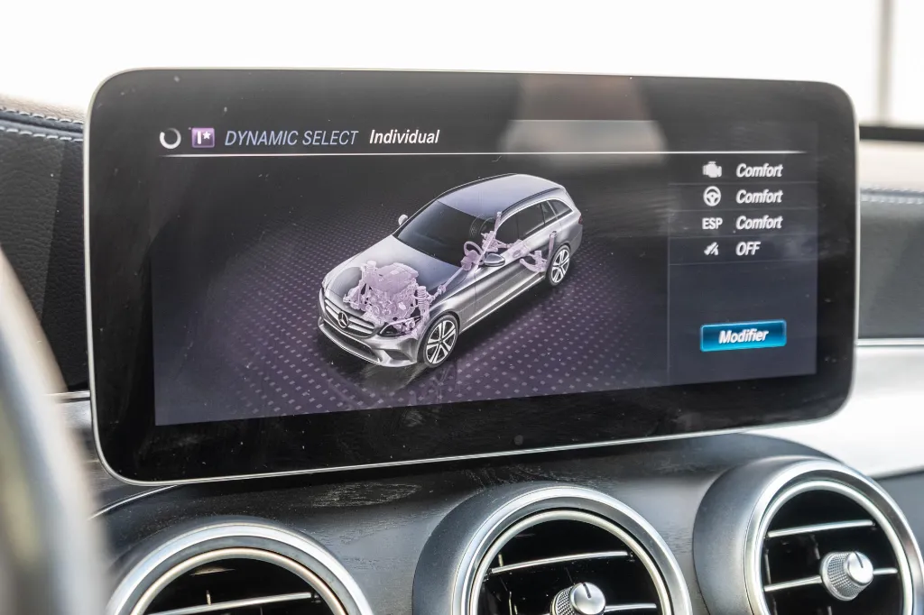 20260310_MERCEDES_C300DE_036.webp