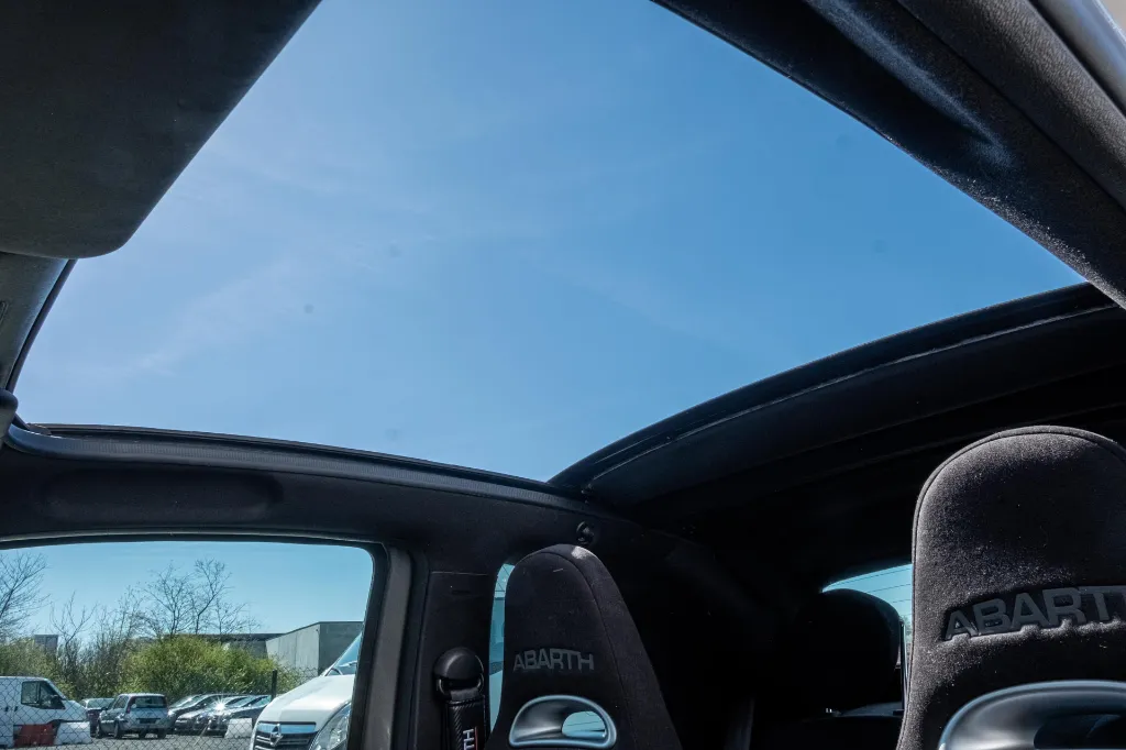 20260407_ABARTH_595C_029.webp