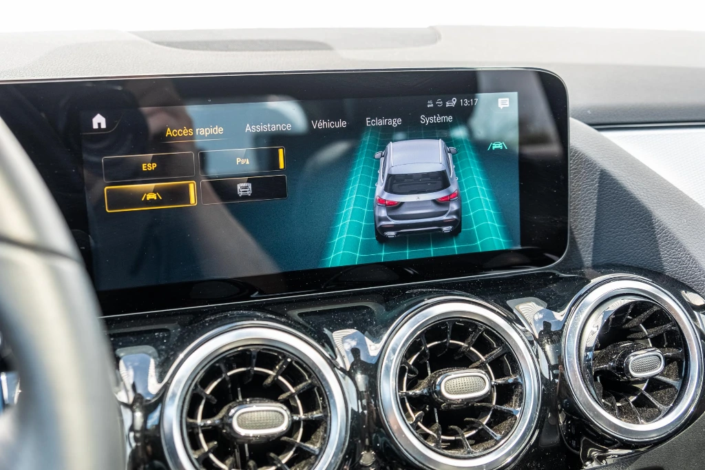 20260415_MERCEDES_GLA250E_039.webp