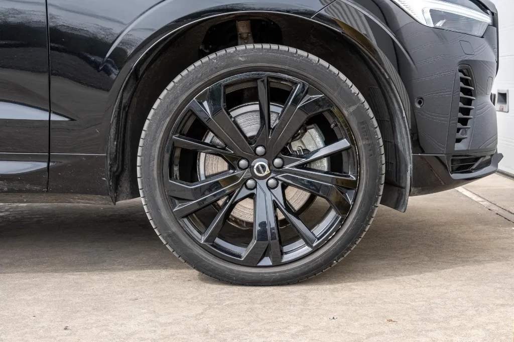 20260410_VOLVO_XC_60_T6_038.webp