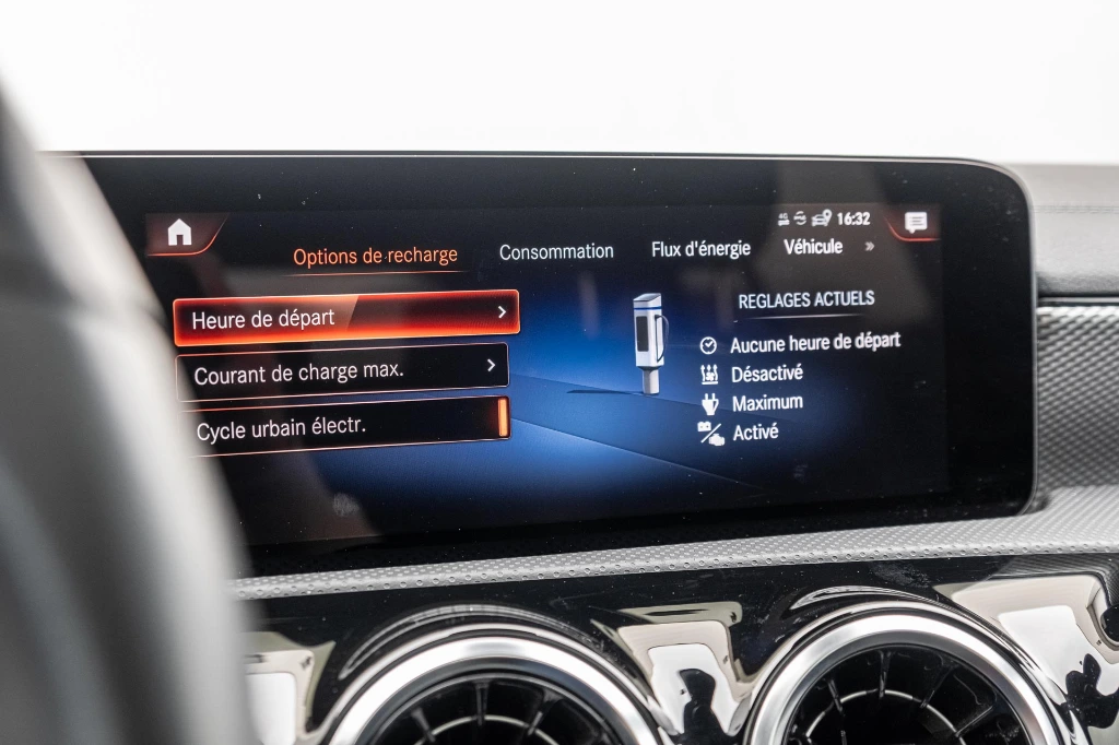 20260511_MERCEDES_CLA250E_025.webp