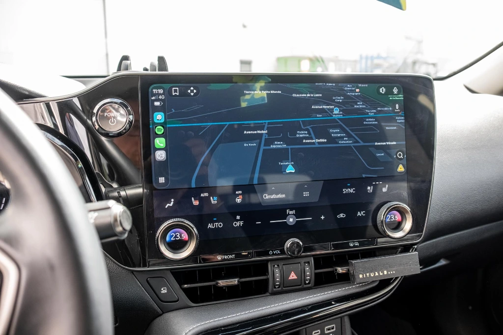 20260513LEXUS_NX450H_013.webp