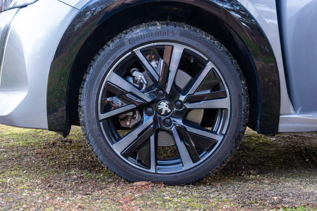 20251218_PEUGEOT_208E_006.webp