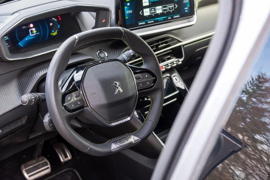 20251218_PEUGEOT_208E_012.webp