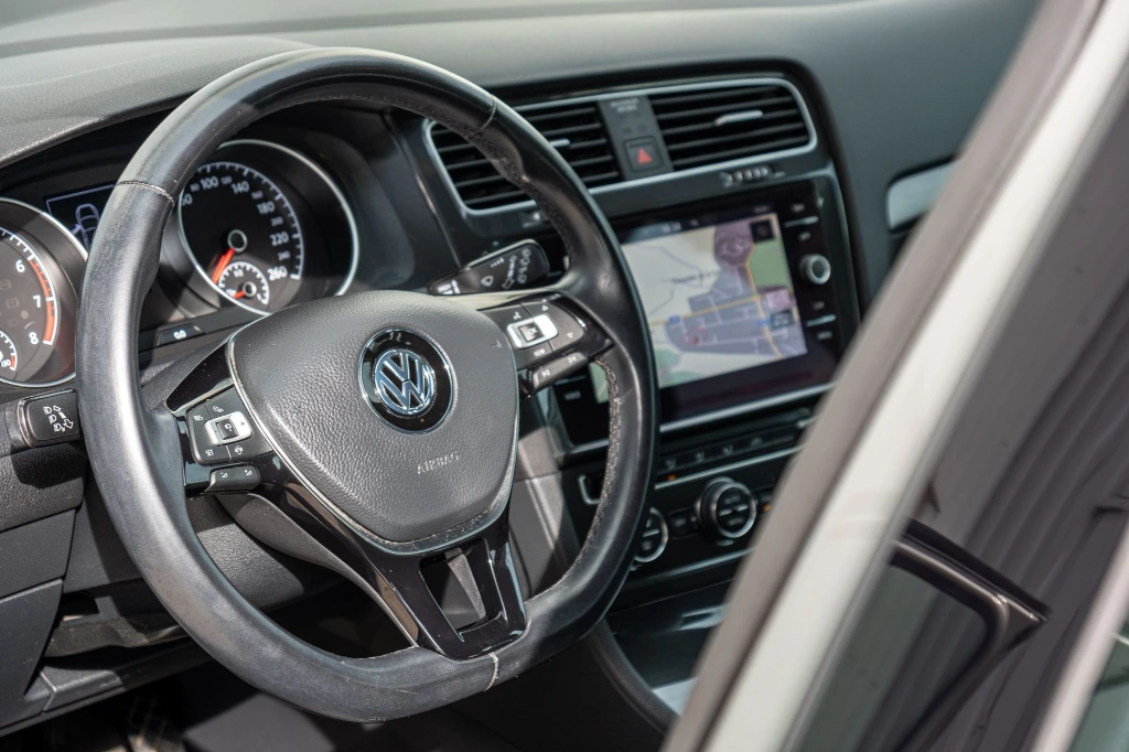 20260615_VW_GOLF_VARIANT_012.webp