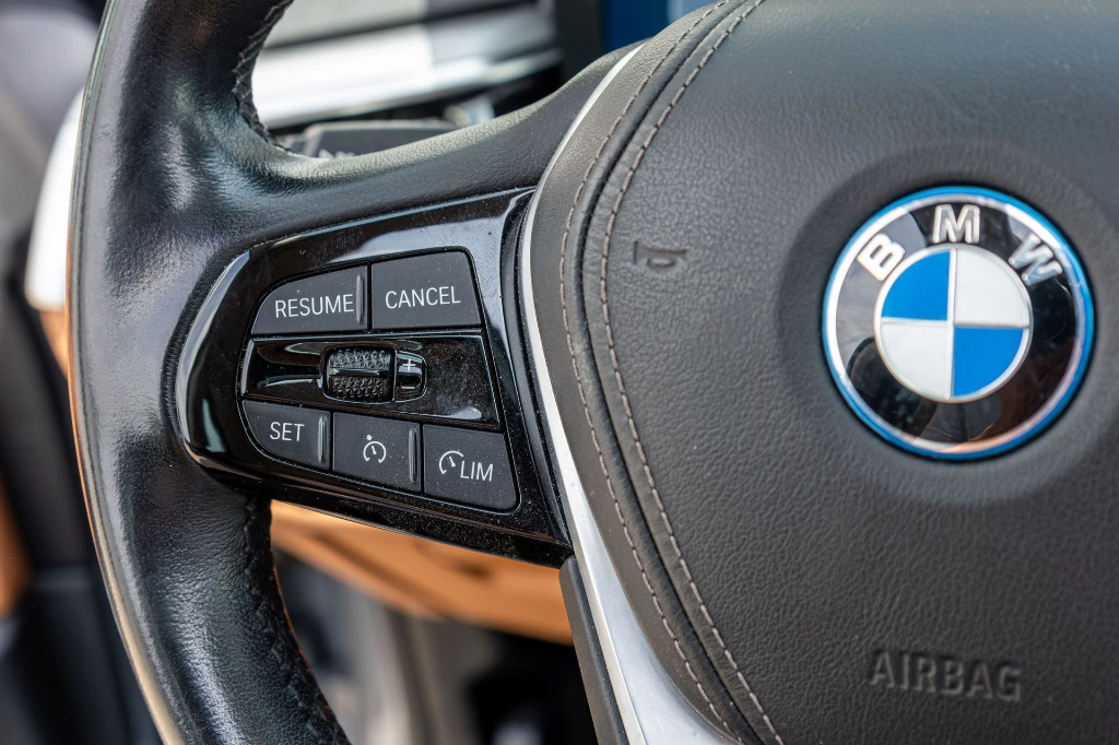20260615_BMW_530E_026.webp