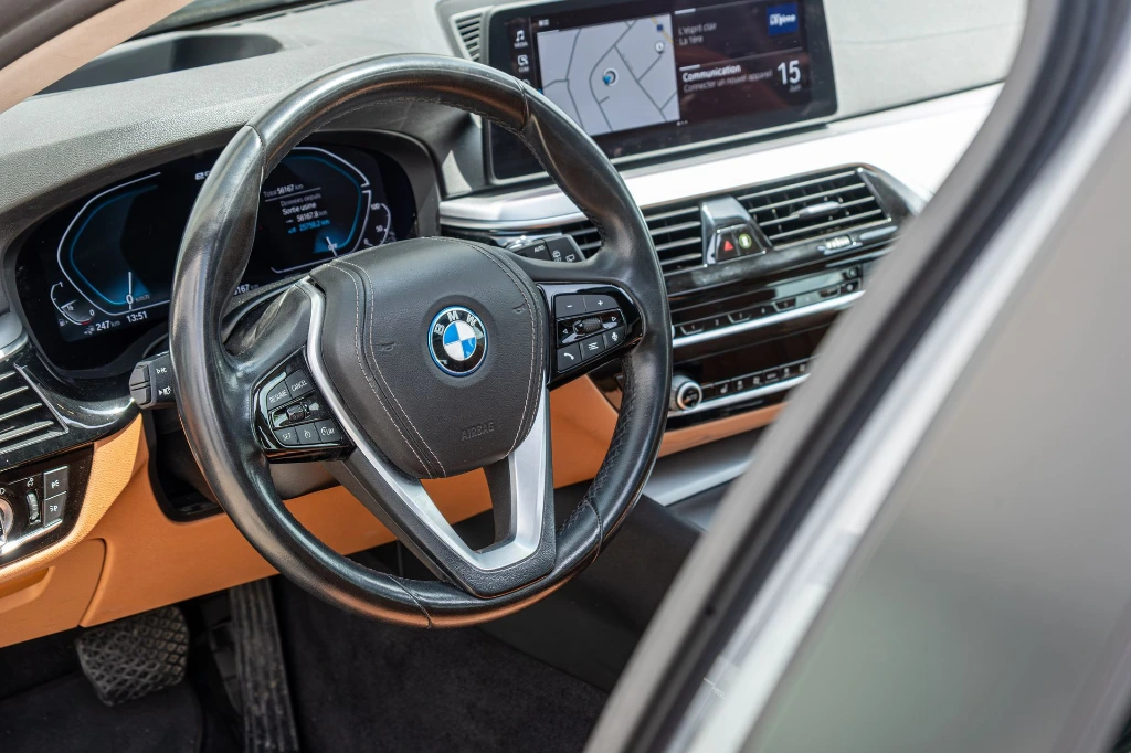 20260615_BMW_530E_018.webp