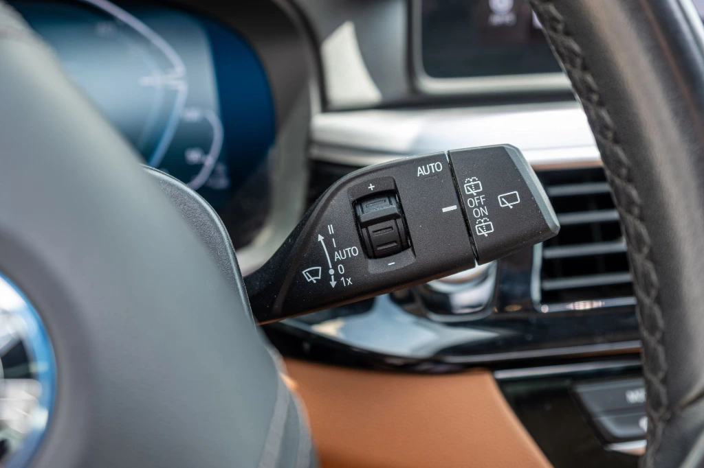 20260615_BMW_530E_030.webp