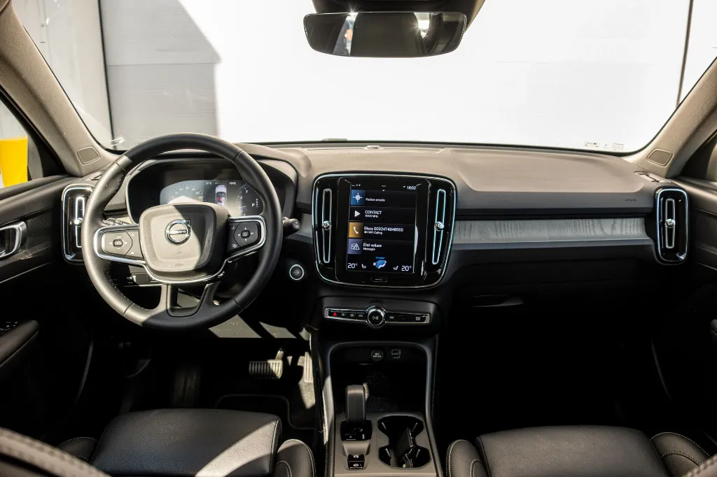 20260703_VOLVO_XC40_007.webp