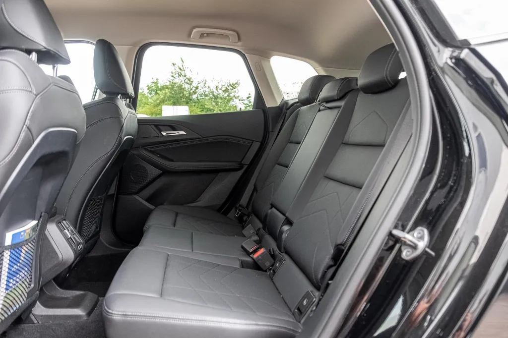 20260727_BMW_2_AT_009.webp