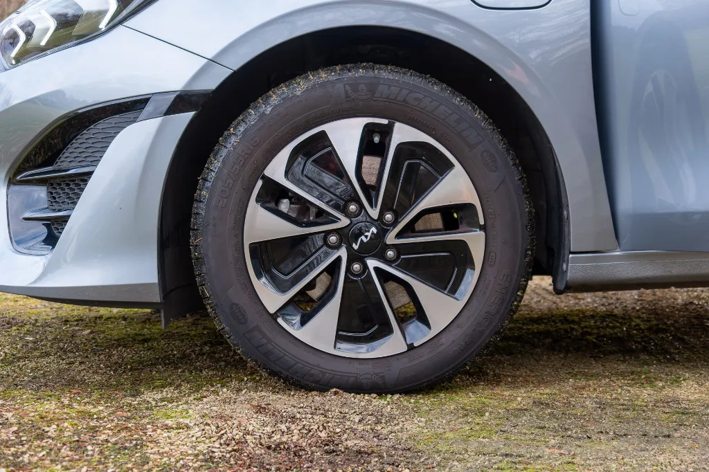 20251218_KIA_CEED_1_006.webp