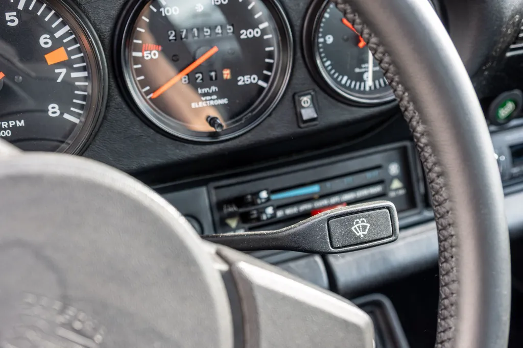 20261001_PORSCHE_TARGA_2.7L_023.webp