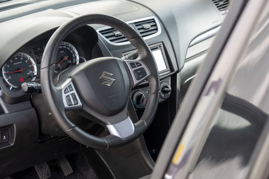 20261002_SUZUKI_SWIFT_012.webp