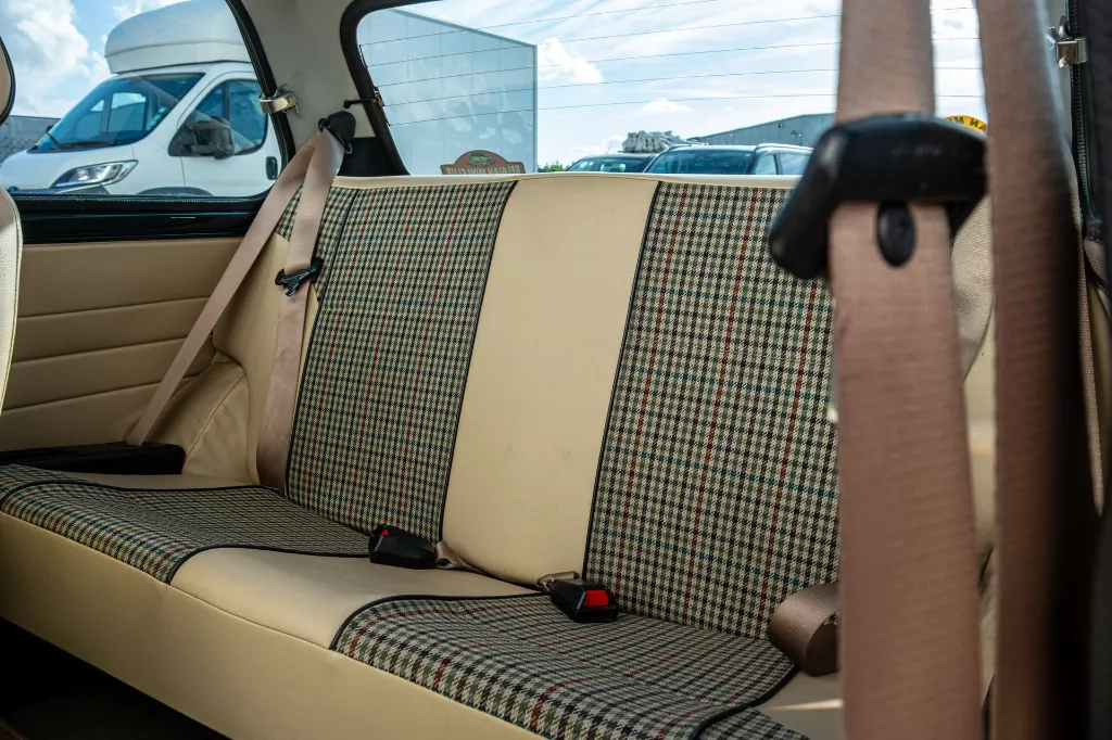 20261001_MINI_CHIC_010.webp