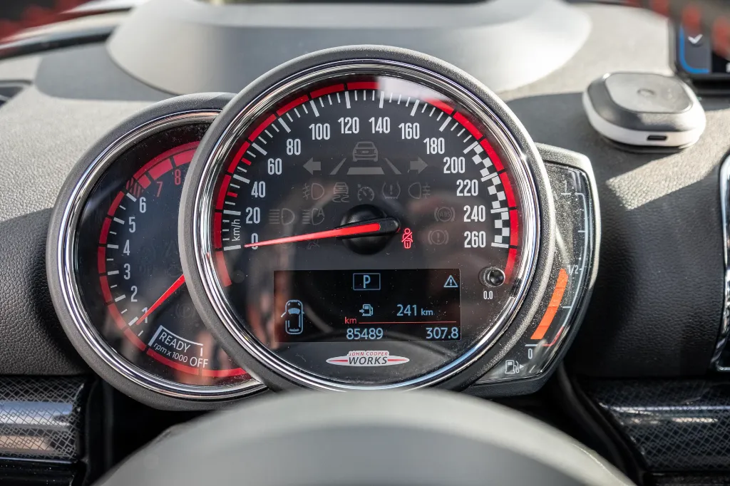20261007_MINI_CLUBMAN_JCW_024.webp