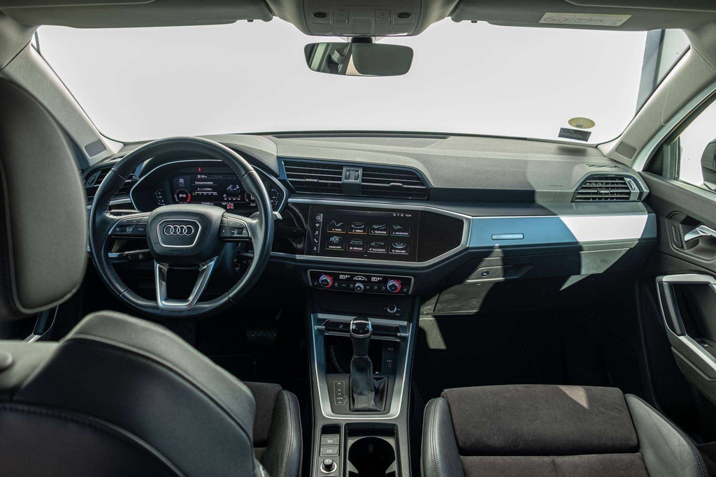 Audi Q3 6
