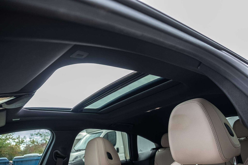 BMW i4 9