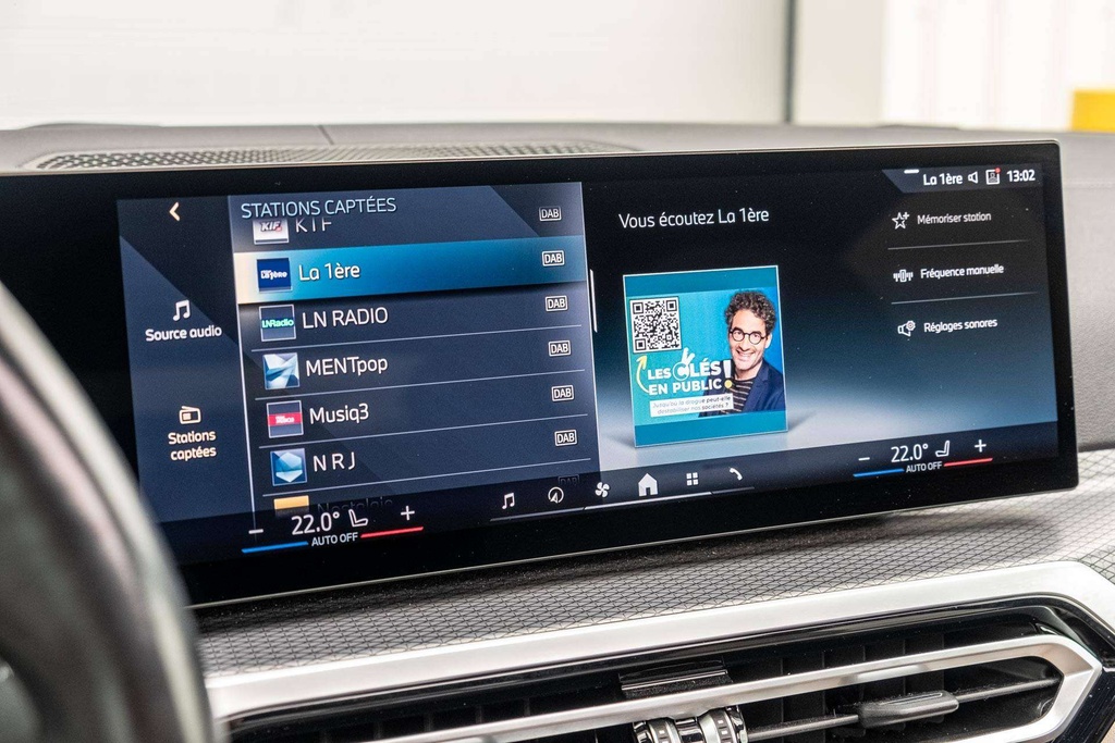 BMW i4 26