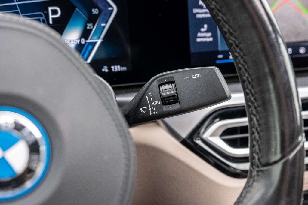 BMW i4 34