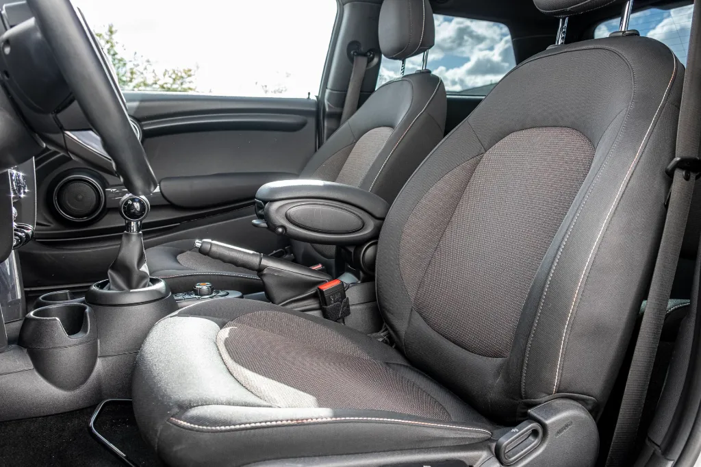 20261017_MINI_COOPER_008.webp