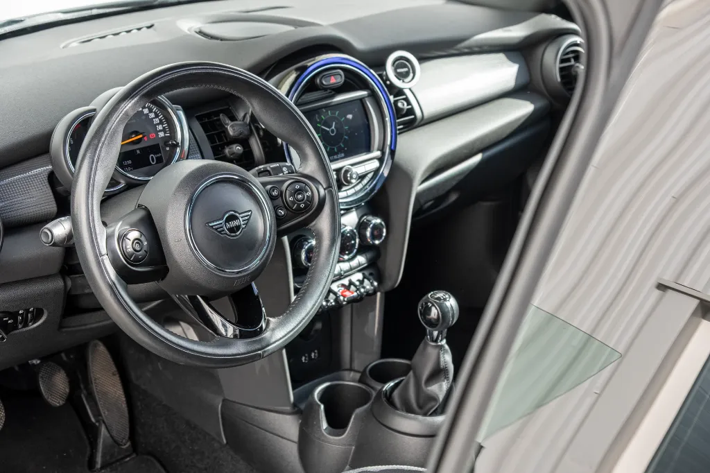 20261017_MINI_COOPER_015.webp