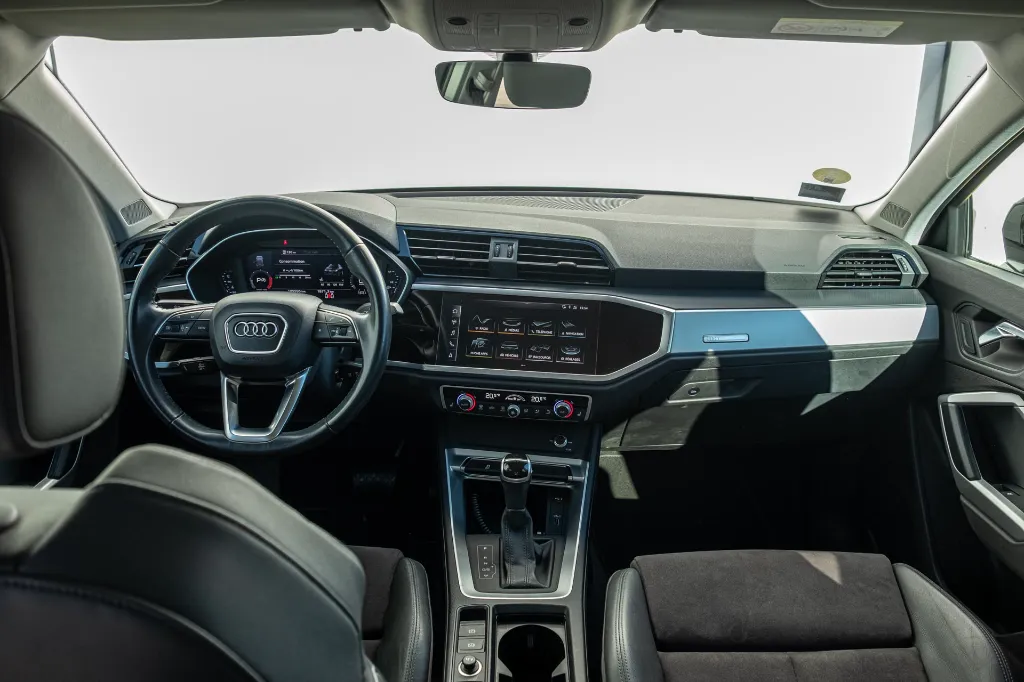 20261012_AUDI_Q3_007.webp