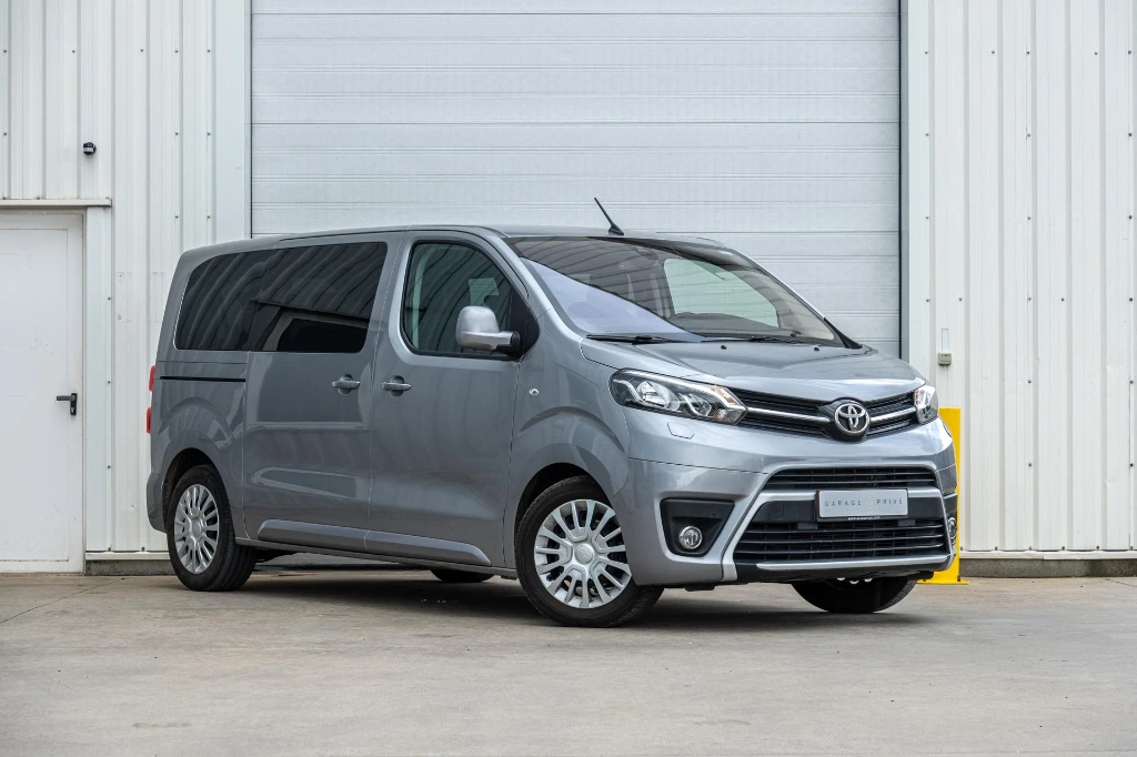Toyota Proace 1.5 120CV | 8 PL. | GARANTIE TOYOTA | VANLIFE