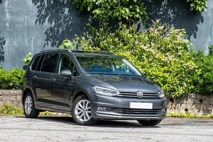 VW Touran HighLine - 7 places | Vendue