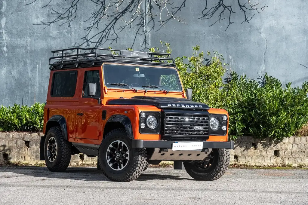 Land Rover Defender 90 Adventure Edition | Vendue